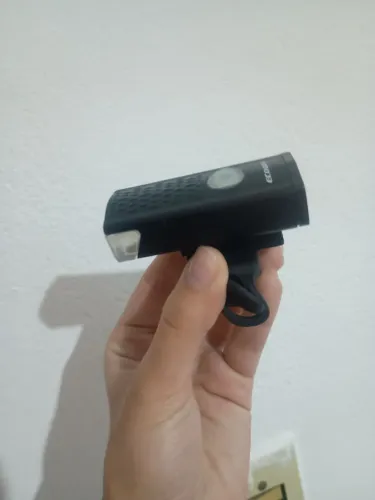Lanterna traseira de bicicleta