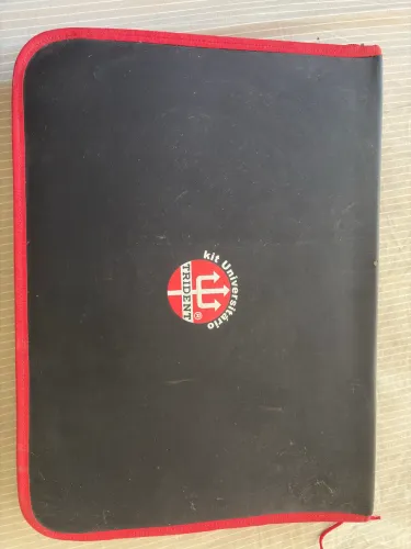 Kit Universitário de Desenho Técnico Trident - Completo com Compasso e Esquadros