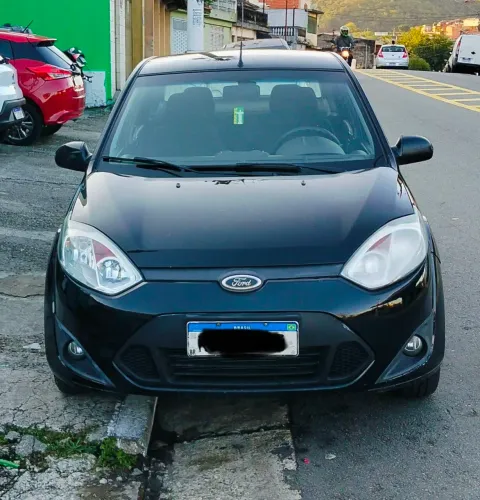 Ford Fiesta Sedan SE 1.6 8V Flex 4P 2014