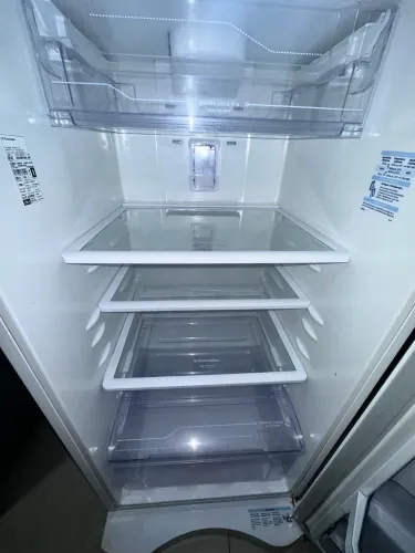 Geladeira Frost Free USADA