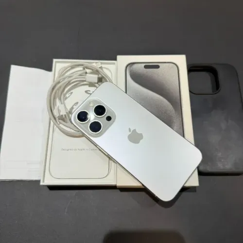 IPhone 15 Pro 256GB Branco Impecável! Aceito cartão + Brindes! Atenção, é Oportunidade!