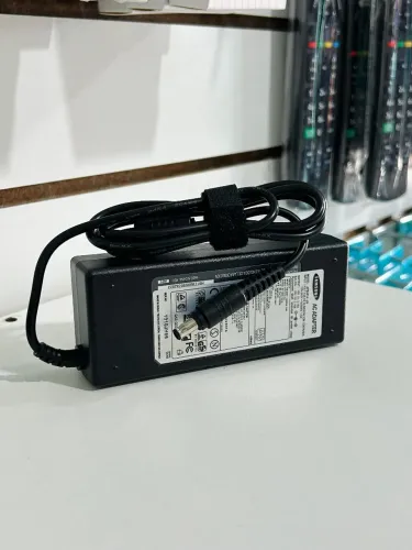 Carregador de Notebook Samsung Book 19 Volts