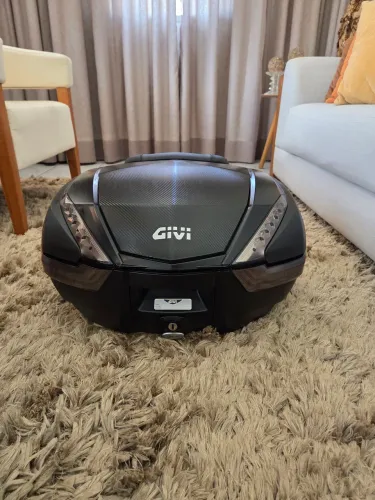 VENDO BAÚ GIVI V47+ENCOSTO GIVI+ BASE