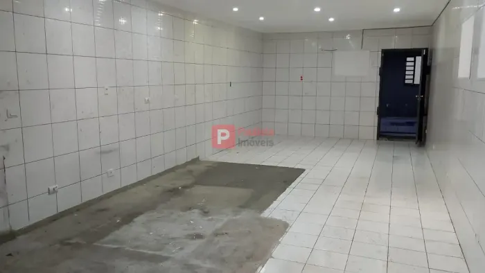 Salão para Locação de 84m2 , Avenida Atlântica, ponto de passagem Veículos 24 hs