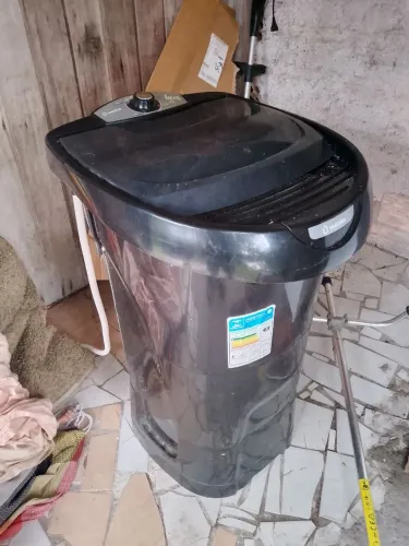 Tanquinho Wanke 4KG ótimo estado.