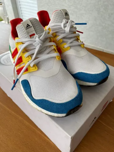 Tênis Adidas Lego X Ultraboost (39BR) novíssimo