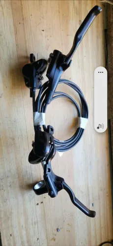 Freio Shimano MT-200