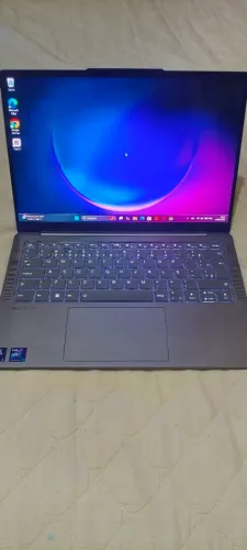 Notebook Lenovo Yoga Slim 7i Core Ultra 5 16GB SSD 512GB