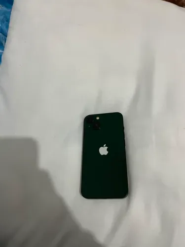 Vendo iPhone 13 novo conservado e em ótimo estado Face ID pegando tudo funcionando
