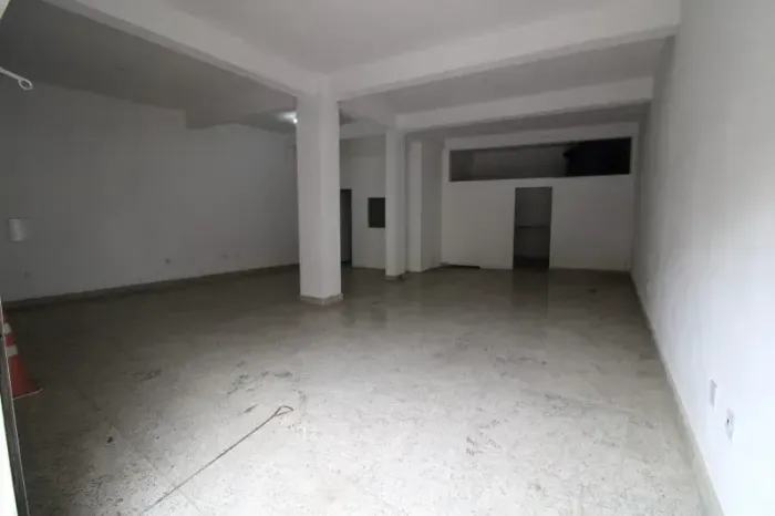 Imóvel para aluguel tem 100 metros quadrados em Santos Dumont - Juiz de Fora - MG