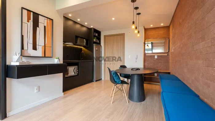 Apartamento duplex mobiliado no Parque Una