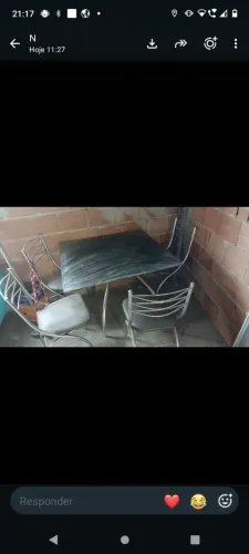 Mesa quatro cadeiras