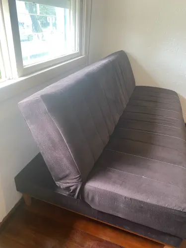 Sofá cama 1,80M. Usado, mas novo.