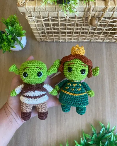 Shrek e Fiona de crochê amigurumi Valor unitário