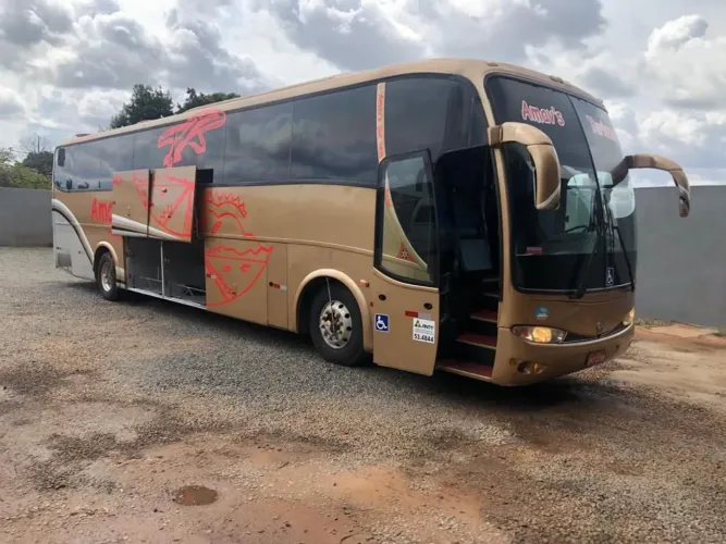 Ônibus Paradiso 1200