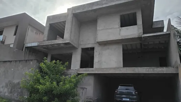 CASA EM ILHEUS/BA - 4 SUITES - COND. ALDEIA ATLANTIDA (FASE FINAL DE OBRA)