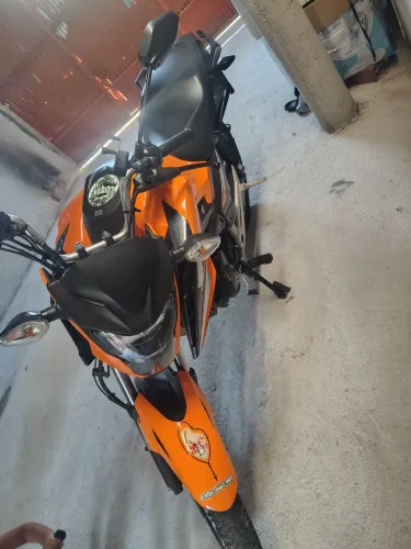 Moto Titan 160