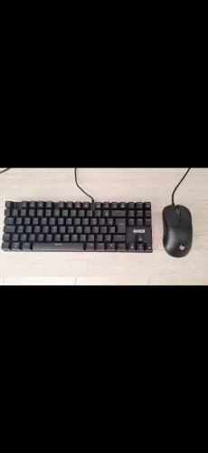 Kit teclado gamer mecânico manter shade MK2 e mouse gamer pichau hive p1