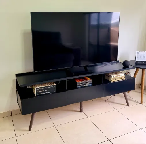 RACK PARA TV MADESA LONDRES COM PÉS RETRÔ - R$150,00