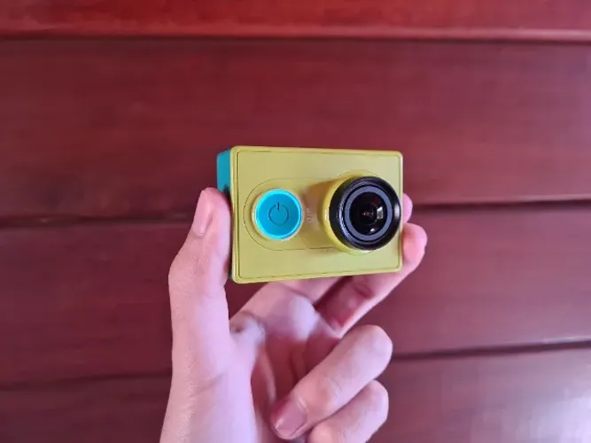 Action Cam Xiaomi YI + Acessórios 