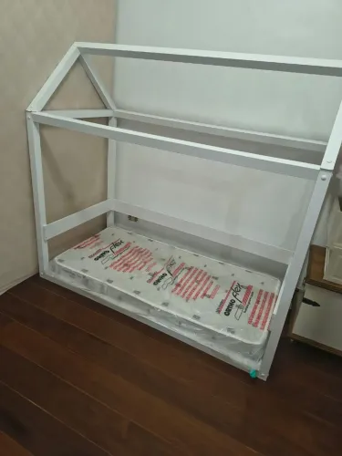 Cama Montessoriana
