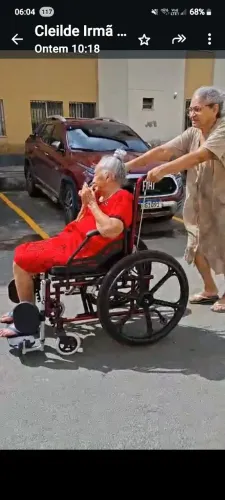 CADEIRA de RODAS ?