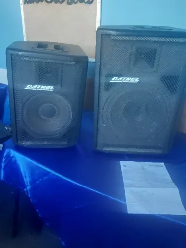 Caixas e mesas de som para igrejas
