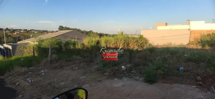 Terreno à venda 195M², Centro, Sabáudia - PR