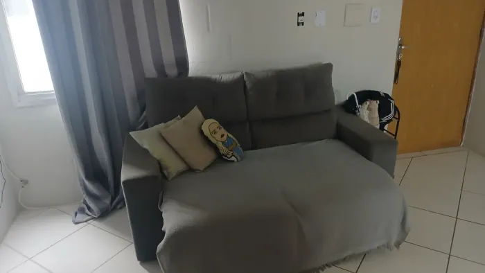 Sofá dois lugares retrátil e reclinavel