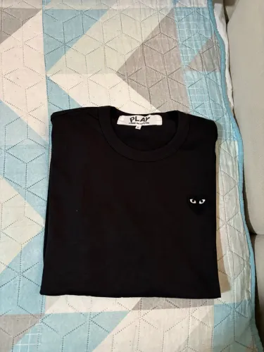 Camisa Comme des Garçons preta 