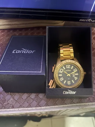 Relógio masculino Condor dourado e Mondaine prateado , Seminovos