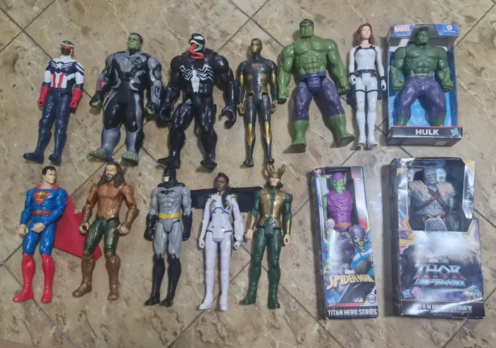 Bonecos Super Heróis Marvel e DC