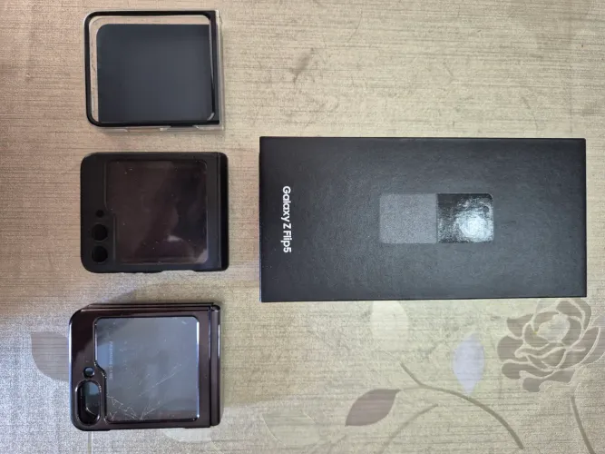 Samsung Galaxy ZFlip5