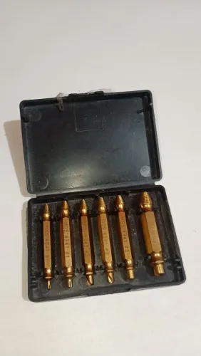Extrator de parafuso