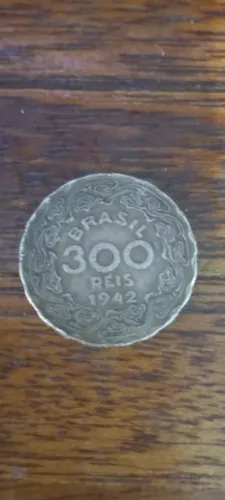 Moeda De 300 Reis De 1942 Série Getúlio Vargas (Usado)