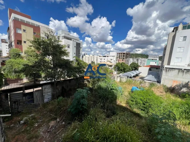 Lote no bairro Castelo