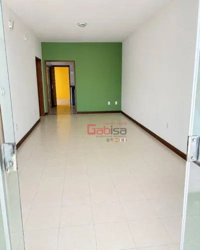 Casa com 3 dormitórios para alugar, 116 m² por R$ 3.200/mês - Parque Burle - Cabo Frio/RJ