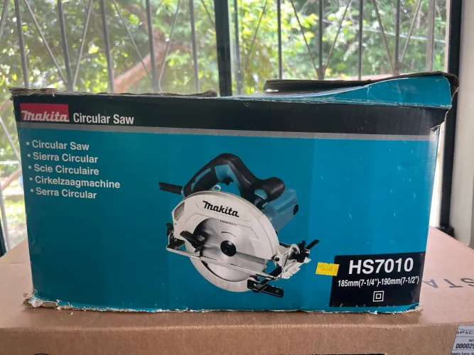 Serra circular nova makita 185mm