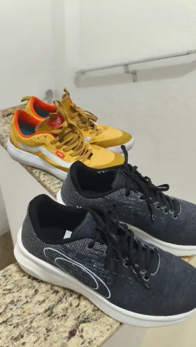 Tênis Vans e Oakley