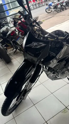 Xt 600 preta