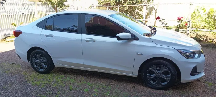 Chevrolet Onix Plus LT 1.0 12V Flex Mec. 4P 2020