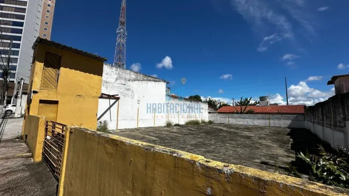 Terreno à venda, 300 m² por R$ 620.000,00 - Lagoa Nova - Natal/RN