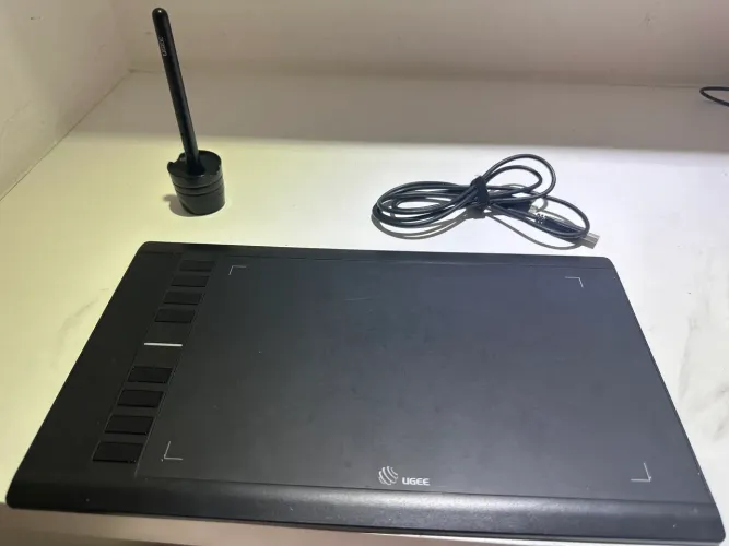 Mesa digitalizadora da Marca UGEE modelo 708