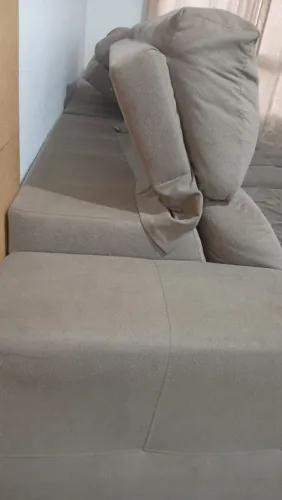 Sofá retrátil e reclinável 