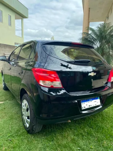 Chevrolet Onix Hatch LT 1.0 8V Flex Power Mec. 4P 2013