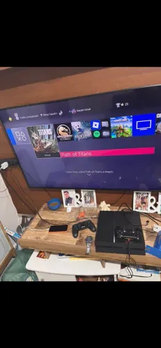 PS4 de 400GB em perfeito estado
