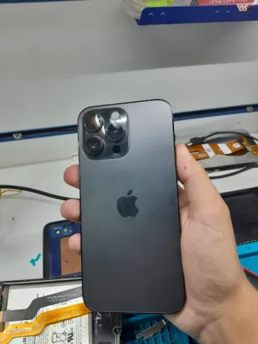 vendo carcaça ou camera iphone 14 pro max