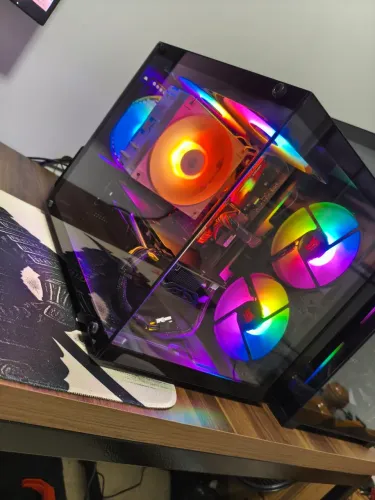 Pc gamer I3-10100F + RX 590 8GB