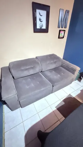 Sofá Retrátil dois lugares 