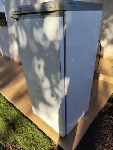 Freezer vertical